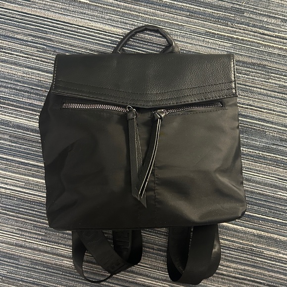 🆕 Botkier New York Mini Trigger Nylon Black Backpack - Picture 5 of 6